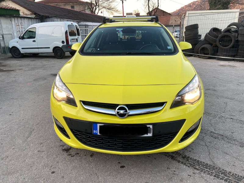 Opel Astra, снимка 1 - Автомобили и джипове - 45911708