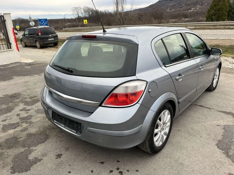 Opel Astra 1.7DTI 101кс. КЛИМАТРОНИК КСЕНОН , снимка 4 - Автомобили и джипове - 43527583