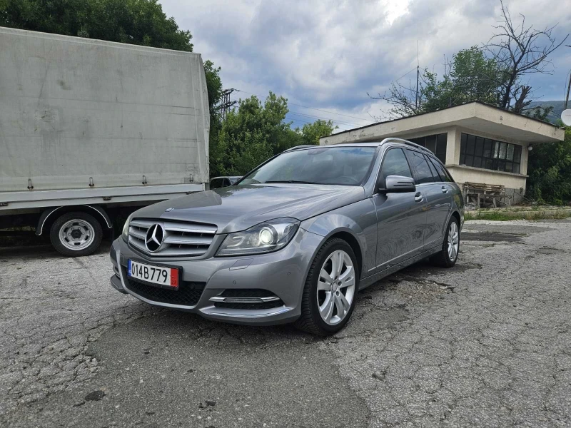 Mercedes-Benz C 220 Avantgarde Facelift , снимка 1 - Автомобили и джипове - 46837301