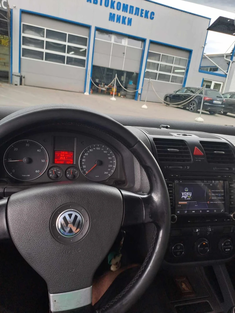 VW Golf 1.9 TDI, снимка 5 - Автомобили и джипове - 47525262