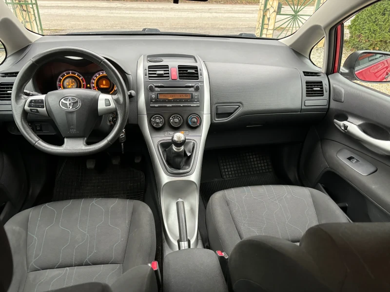 Toyota Auris Euro 5a, снимка 13 - Автомобили и джипове - 47991363