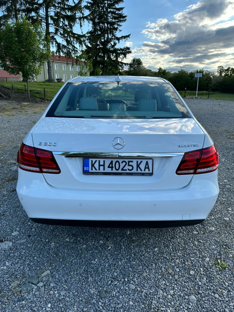 Mercedes-Benz E 300 PANO, 9G, снимка 3 - Автомобили и джипове - 48855227