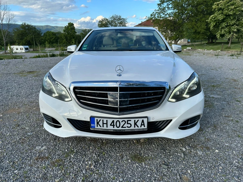 Mercedes-Benz E 300 PANO /AMBIENT/ 9G , снимка 4 - Автомобили и джипове - 48855227