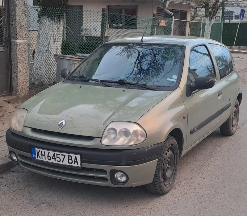 Renault Clio, снимка 5 - Автомобили и джипове - 49512530