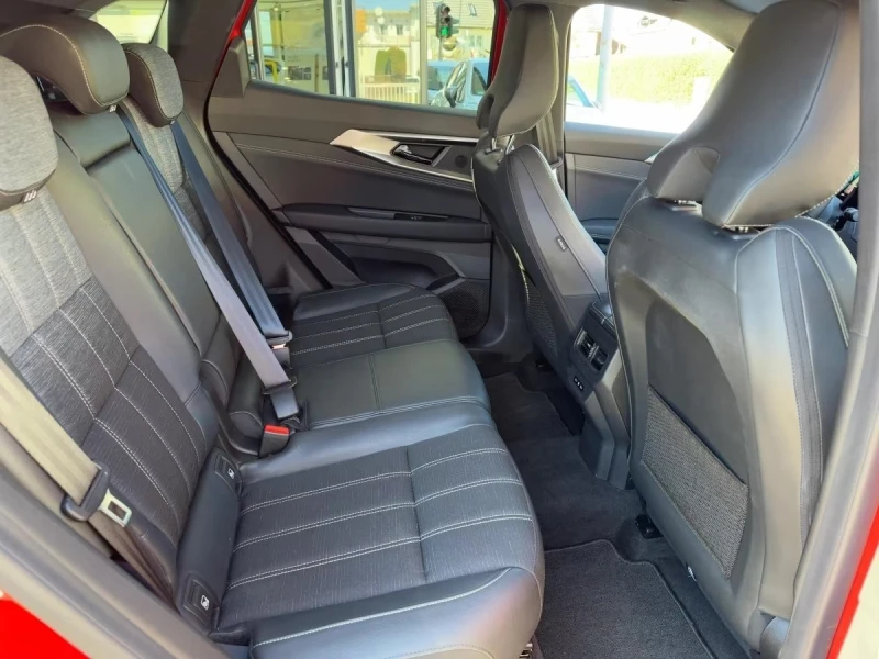 Renault Austral TECHNO/160HP/CARPLAY/AMBI/KLESS/L.ASSIST/LED/281f, снимка 15 - Автомобили и джипове - 50821543