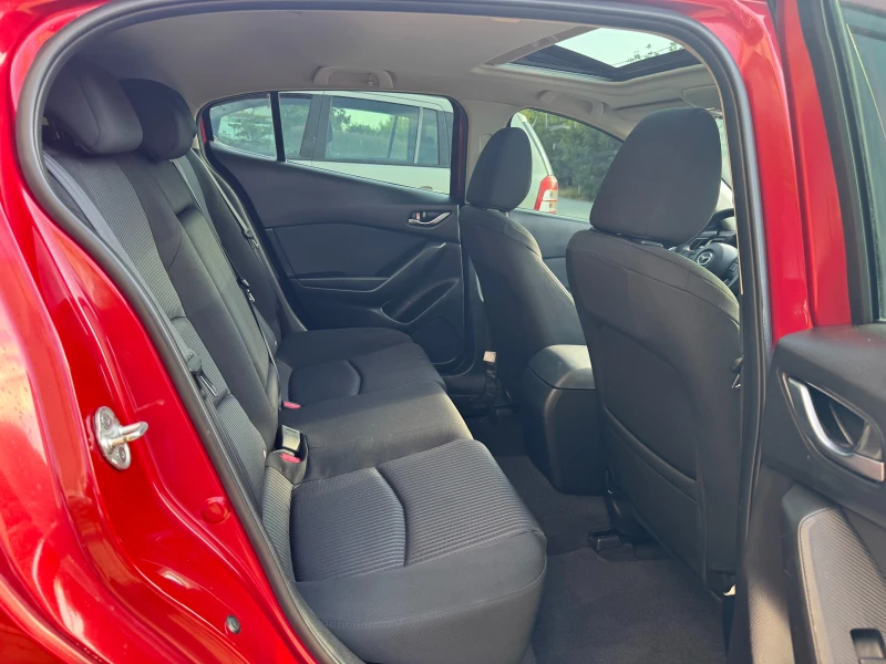 Mazda 3, снимка 8 - Автомобили и джипове - 52702026