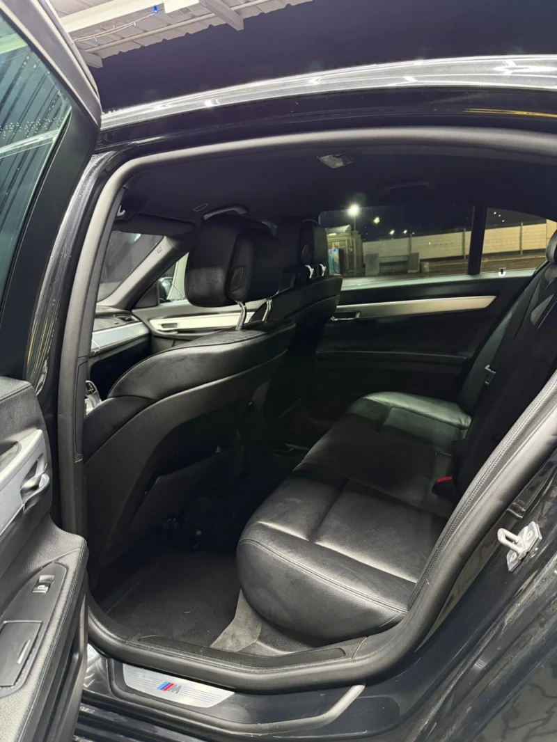 BMW 740 BMW 740 D X-DRIVE 306kc, снимка 8 - Автомобили и джипове - 52615350