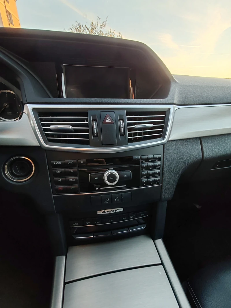 Mercedes-Benz E 350, снимка 9 - Автомобили и джипове - 52704356