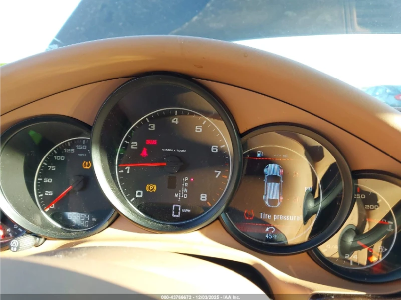 Porsche Panamera 4* BACK-UP CAM* SUNROOF* COOLED/HEATED SEATS* AWD*, снимка 11 - Автомобили и джипове - 53087141