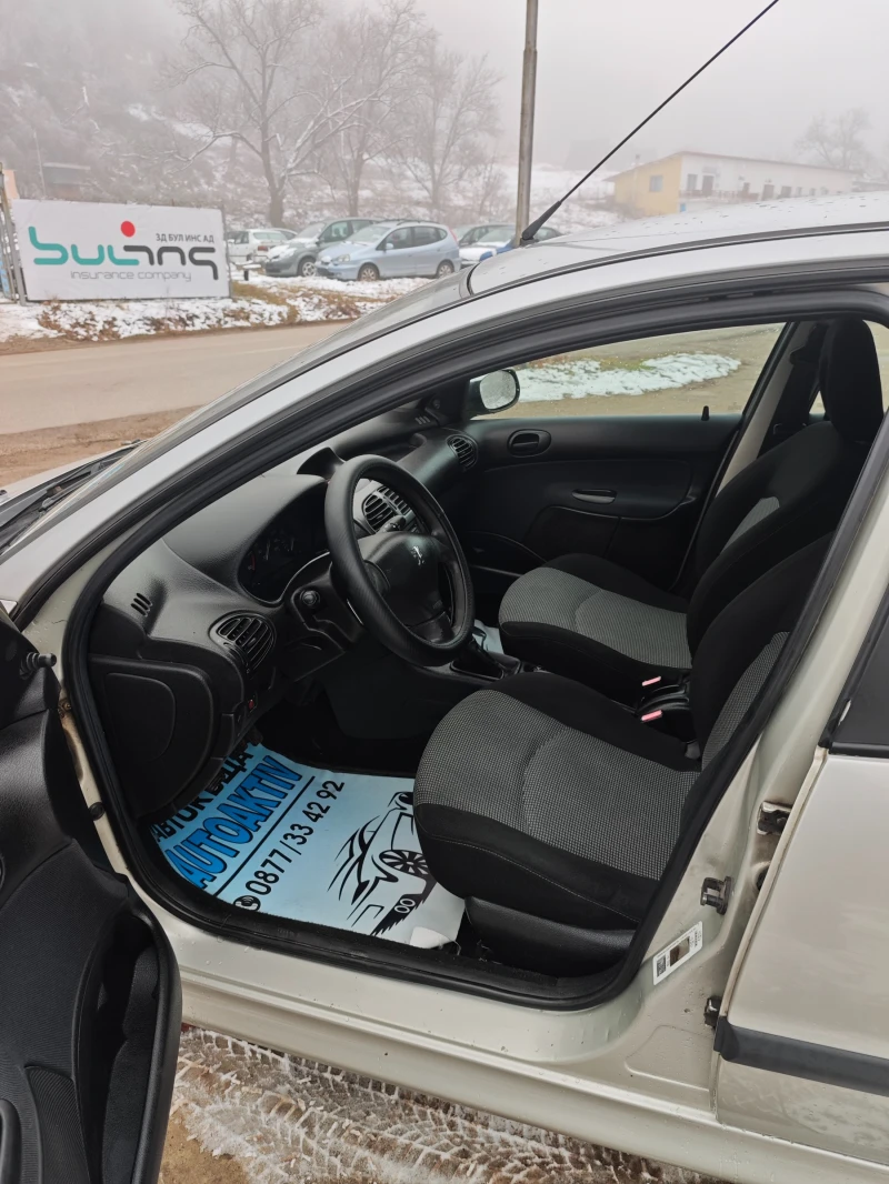 Peugeot 206 1.4HDI Н.ВНОС, снимка 9 - Автомобили и джипове - 53213268