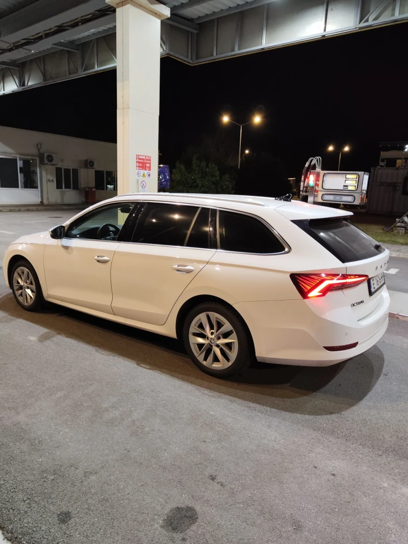 Skoda Octavia G- TEC, снимка 12 - Автомобили и джипове - 53583973