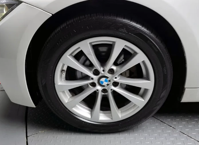 BMW 325 Sport - изображение 5