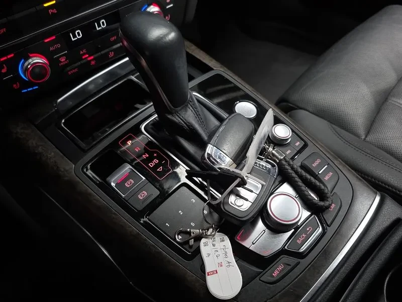 Audi A6 2.0 TFSI Quattro - САМО 30% АВАНС, снимка 9 - Автомобили и джипове - 56293774