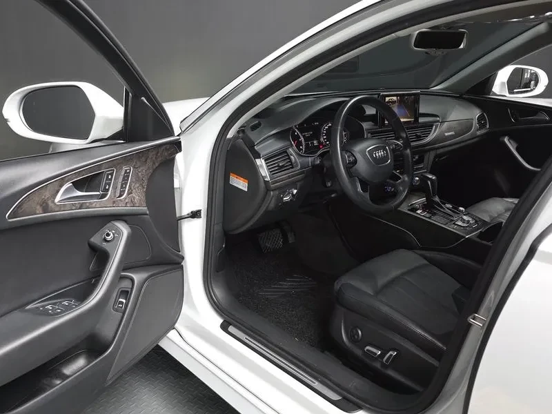 Audi A6 2.0 TFSI Quattro - САМО 30% АВАНС, снимка 10 - Автомобили и джипове - 56293774