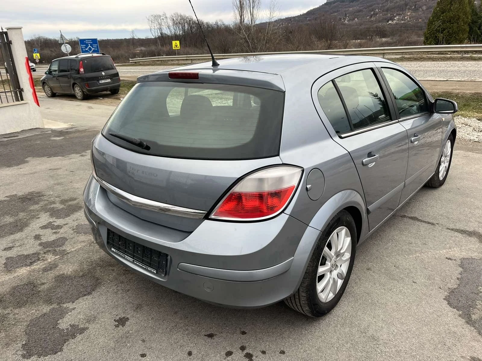 Opel Astra 1.7DTI 101кс. КЛИМАТРОНИК КСЕНОН  - изображение 4