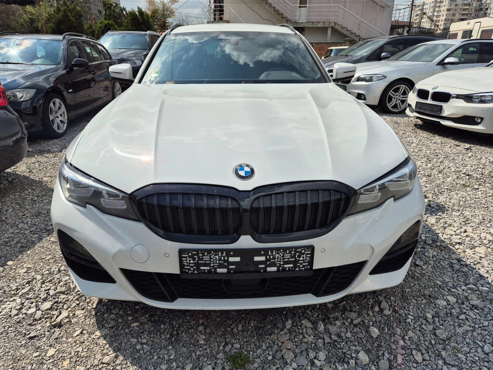 BMW 320 Xd M competition! Harman Kardon! Дистроник!Full! - изображение 2