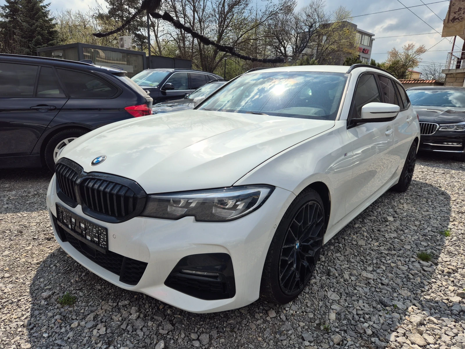 BMW 320 Xd M competition! Harman Kardon! Дистроник!Full! - изображение 3