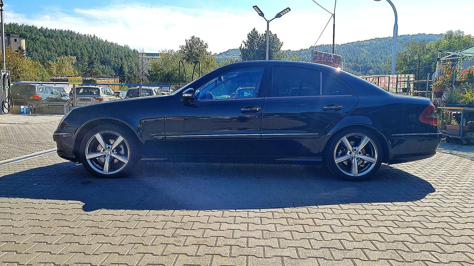 Mercedes-Benz E 320  - изображение 3