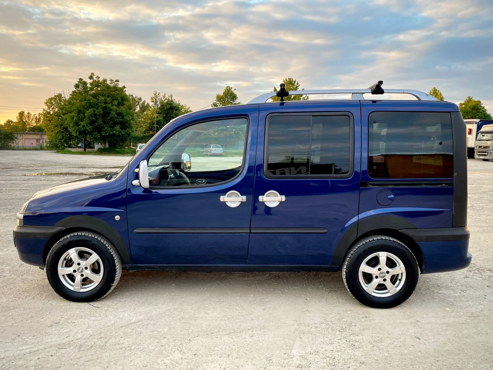 Fiat Doblo Malibu 1.9 JTD 101к.с. - изображение 4