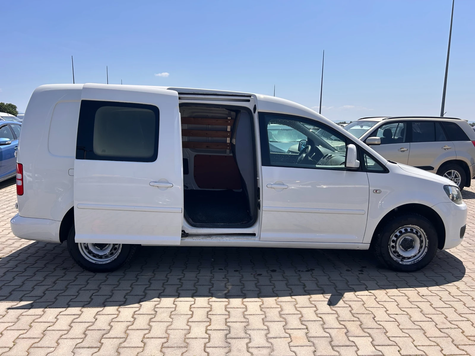 VW Caddy 1.6TDI KLIMA EURO 5 - изображение 6