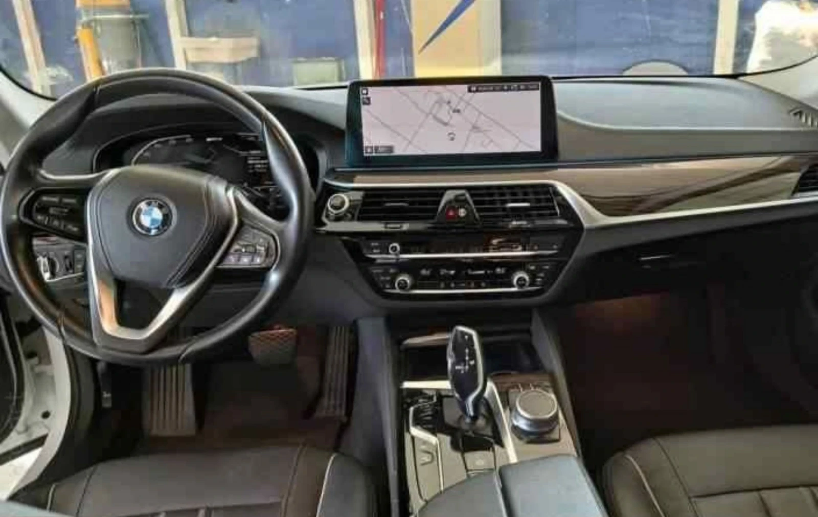 BMW 530E  xDrive LUXURY.KAMERA.LED.NAVI - изображение 4