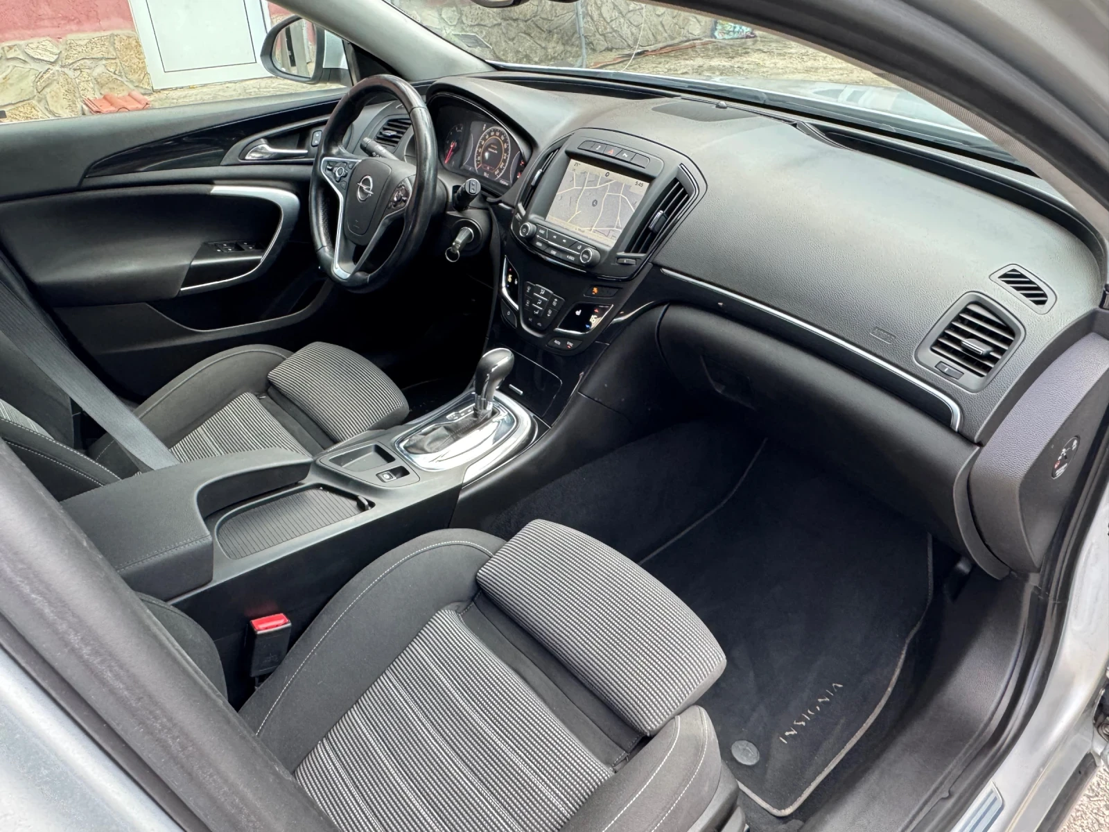 Opel Insignia  EURO 6  FACELIFT НОВ ВНОС - изображение 9