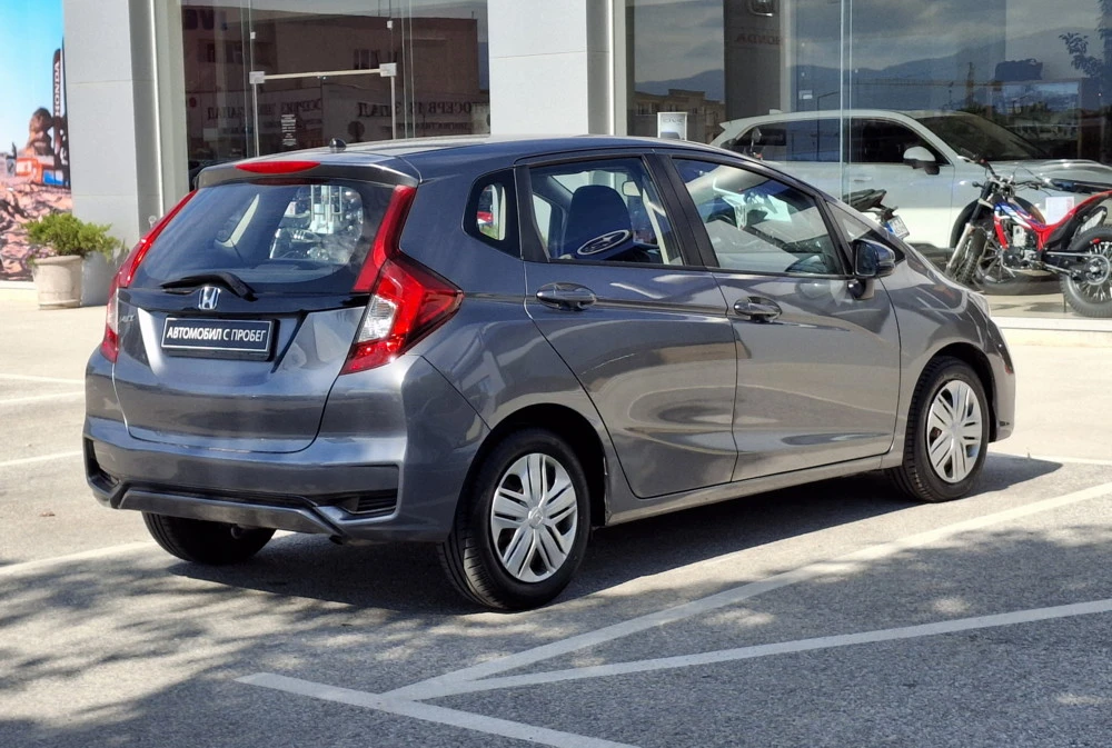 Honda Jazz 1.3 i-VTEC Trend AT - изображение 6