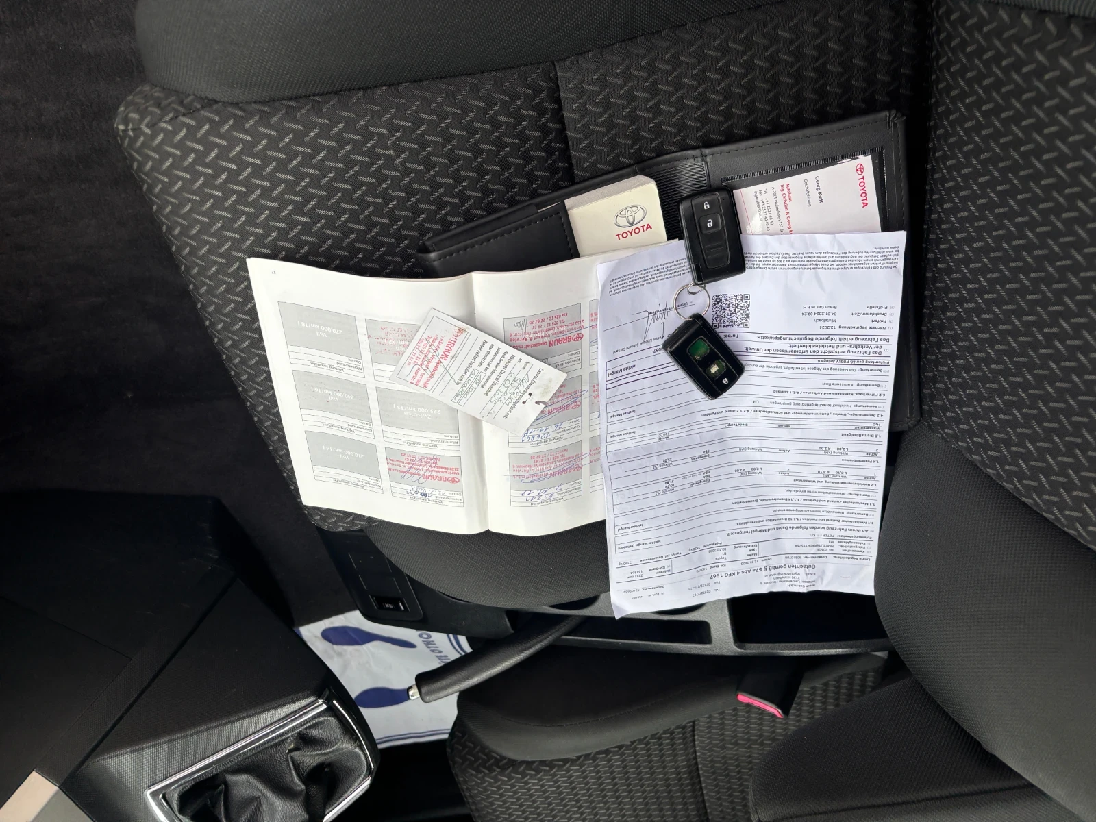 Toyota Corolla verso 2008+ 2.2+ + 6 + 177-4 .  | Mobile.bg   14