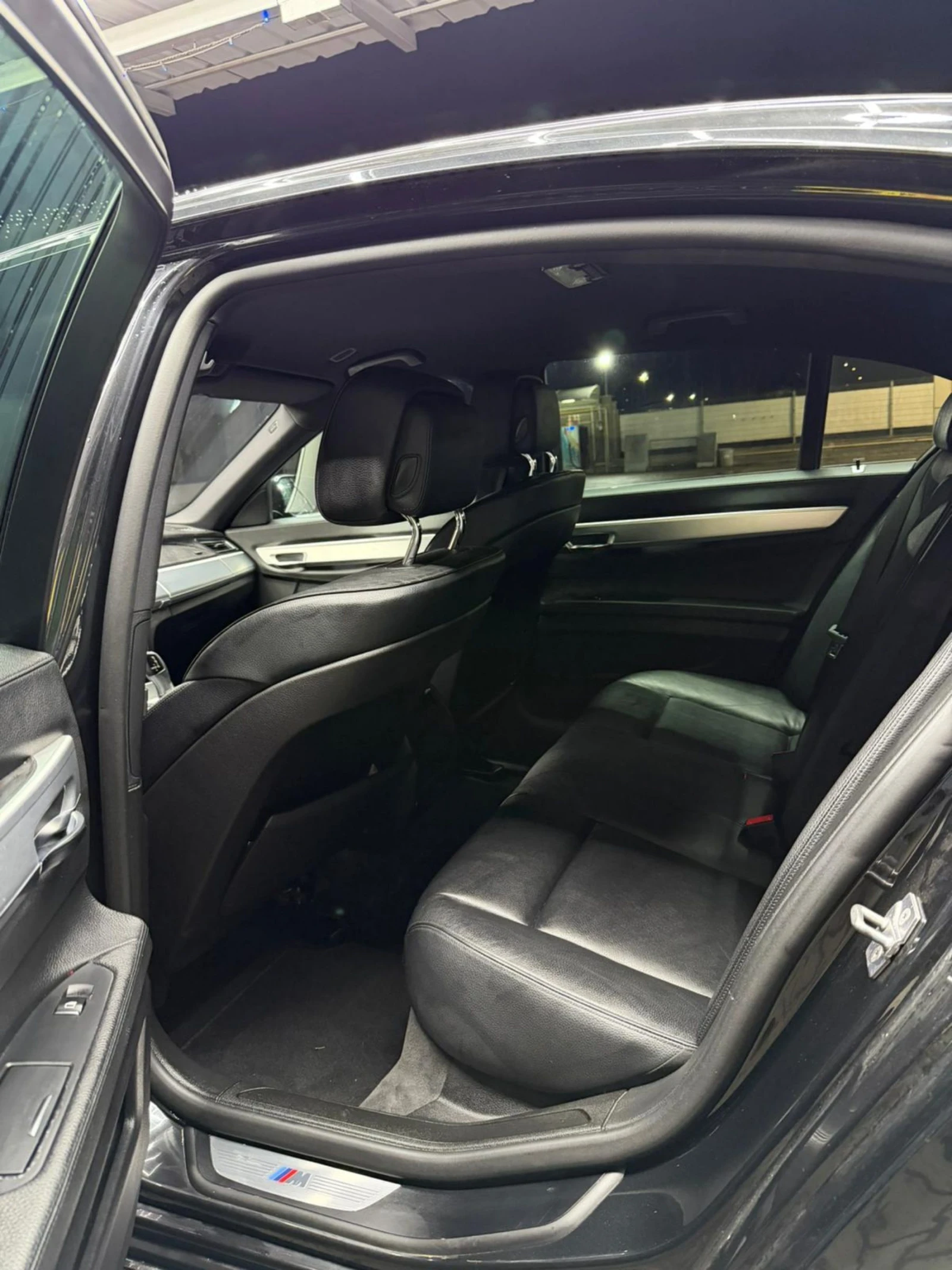 BMW 740 BMW 740 D X-DRIVE 306kc - изображение 8