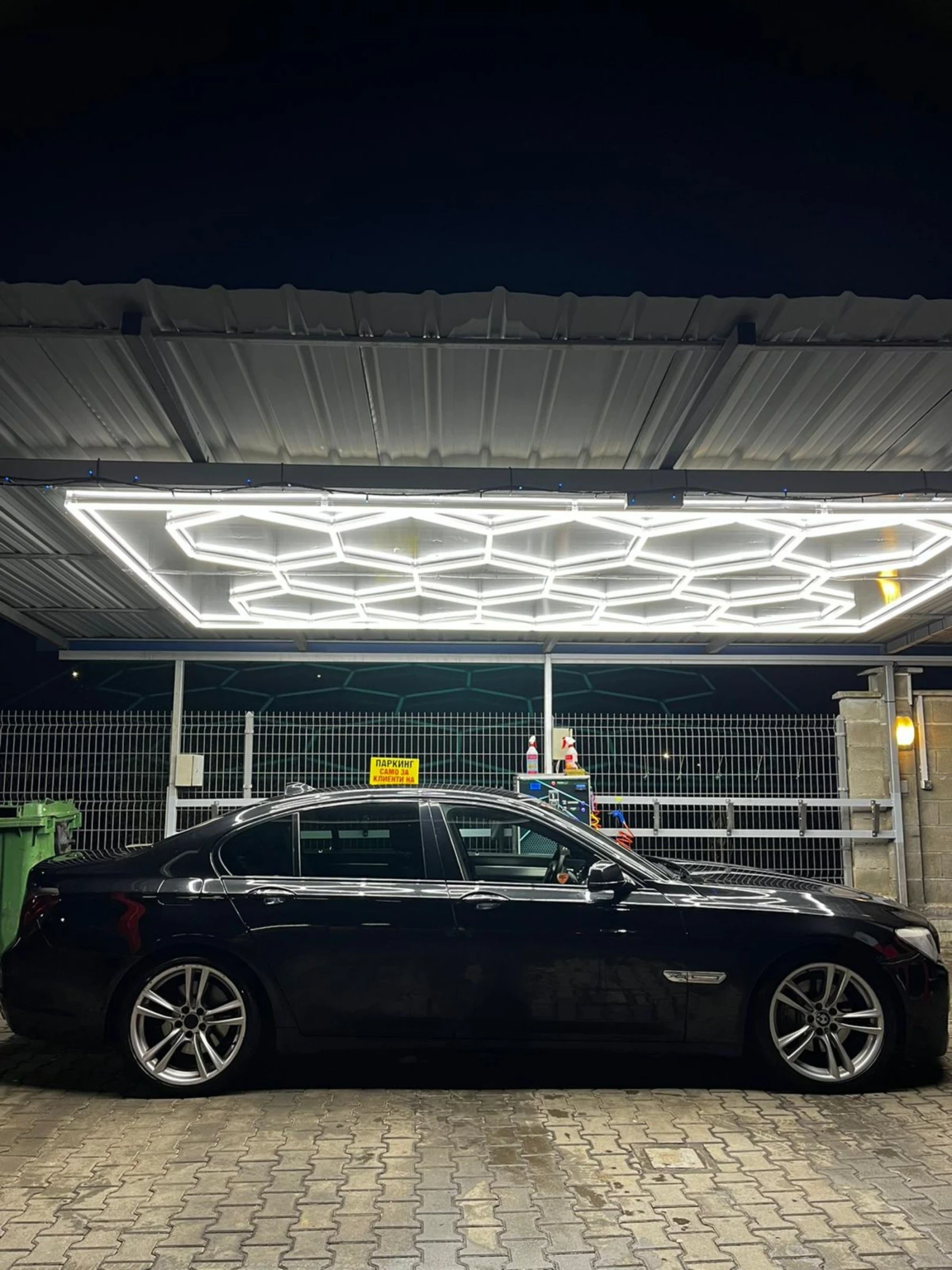 BMW 740 BMW 740 D X-DRIVE 306kc - изображение 5