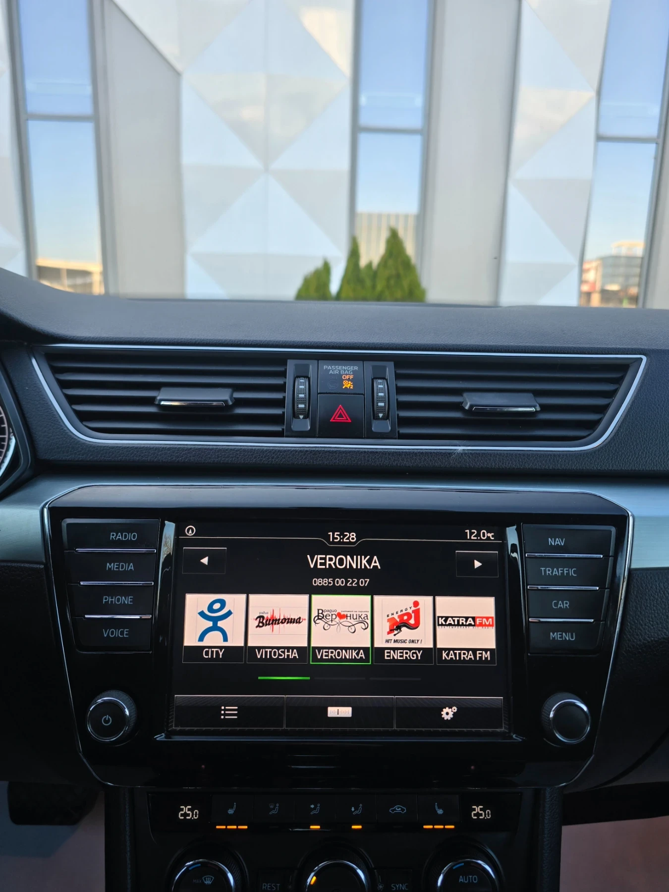 Skoda Superb 2.0Tdi DSG.Distronic | Mobile.bg   11