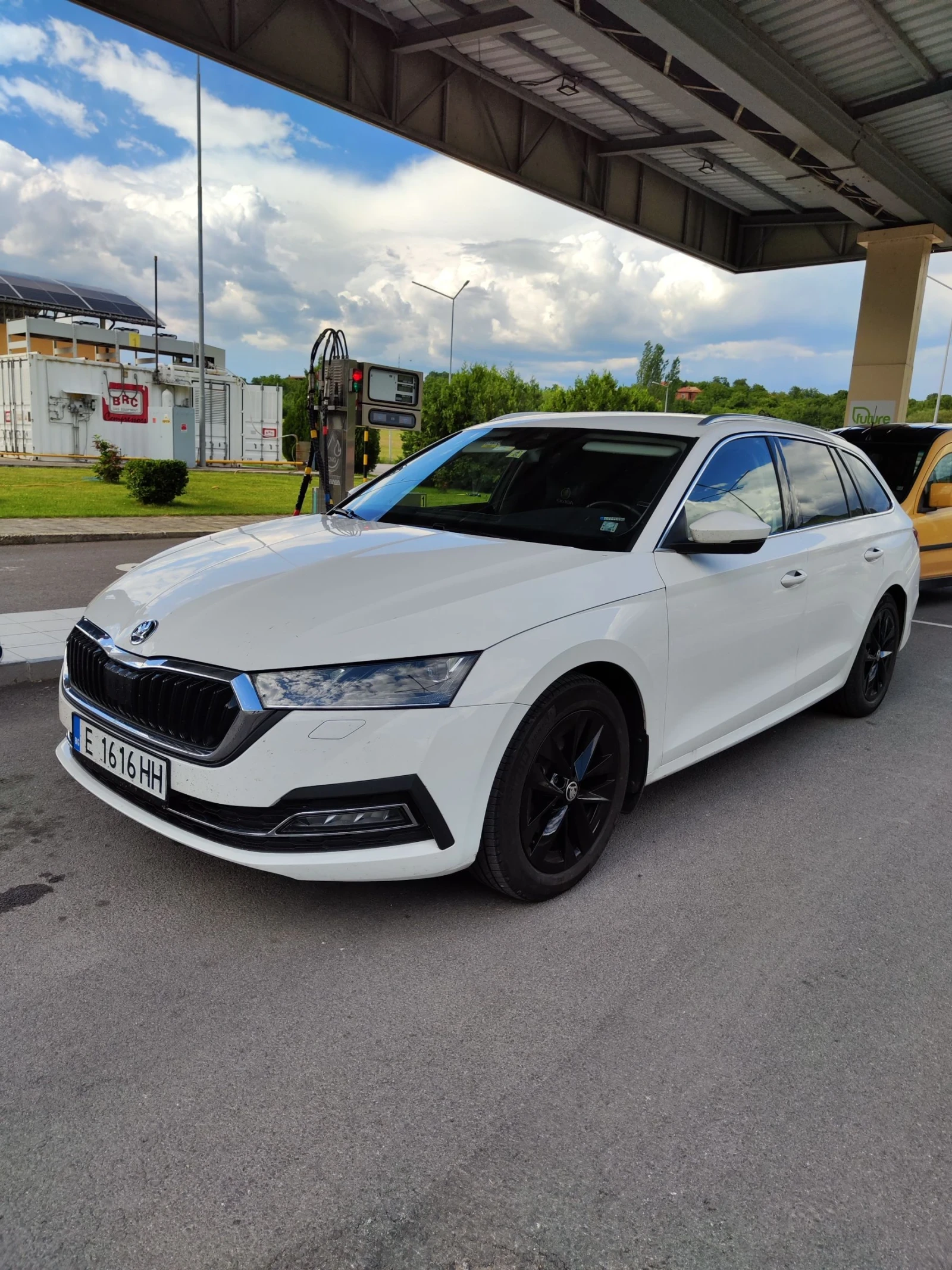 Skoda Octavia G- TEC - изображение 5