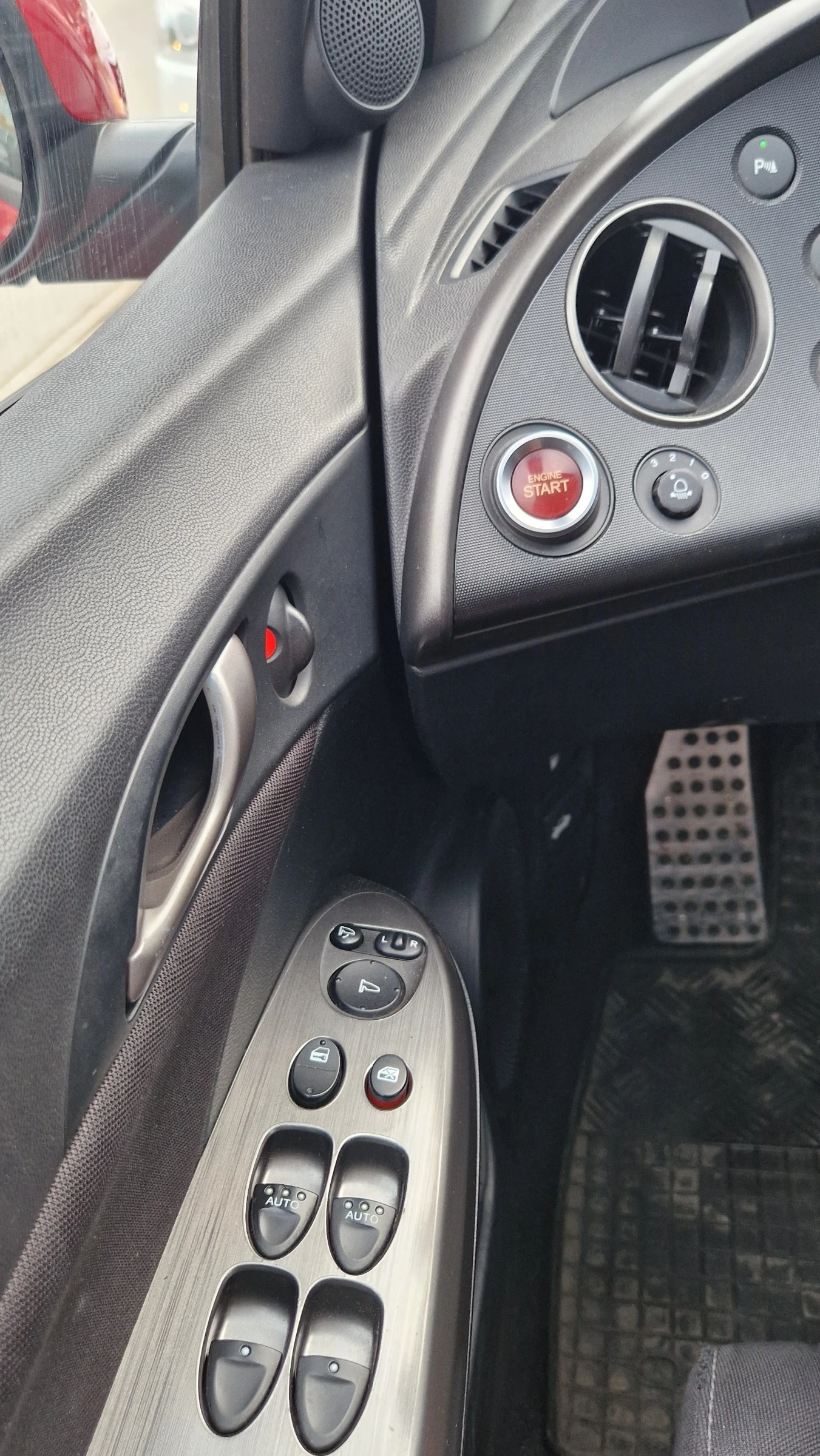 Honda Civic Civic VIII Facelift - изображение 10