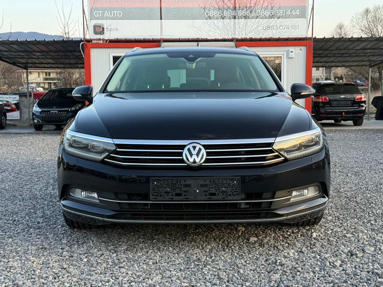 VW Passat Highline 2.0TDI (190 hp) DSG-7/Масаж//Led/Camera, снимка 2 - Автомобили и джипове - 53749658