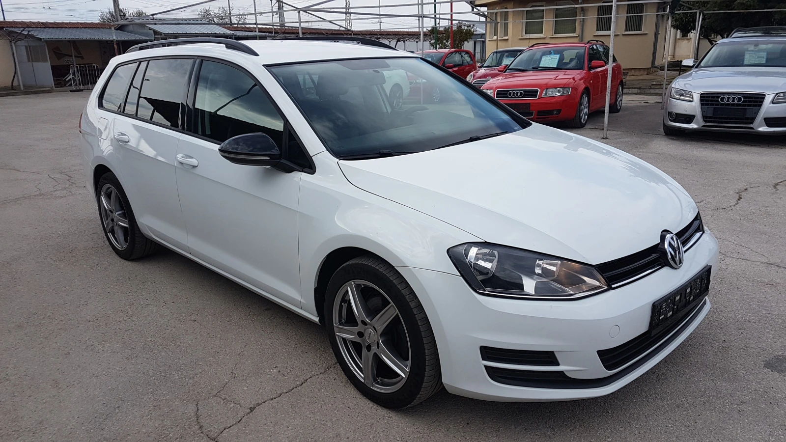 VW Golf 1.6 TDI 105кс, снимка 2 - Автомобили и джипове - 54163185