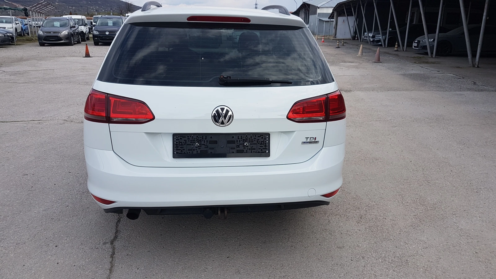 VW Golf 1.6 TDI 105кс, снимка 6 - Автомобили и джипове - 54163185