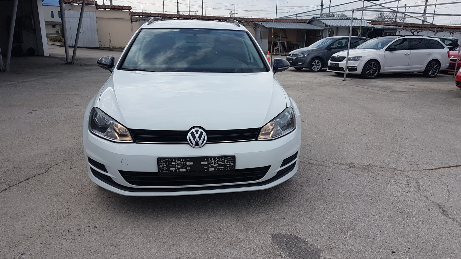 VW Golf 1.6 TDI 105кс, снимка 3 - Автомобили и джипове - 54163185