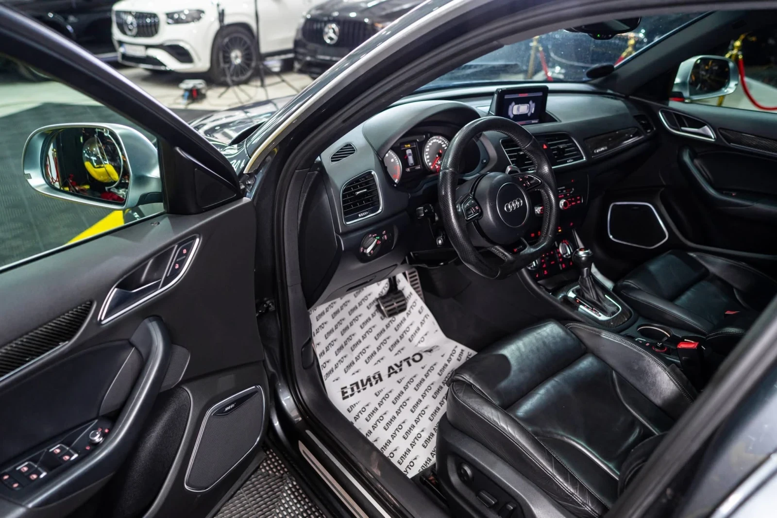 Audi RSQ3 QUATTRO LED ПАНО BOSE CARBON ЛИЗИНГ 100%, снимка 11 - Автомобили и джипове - 54381323