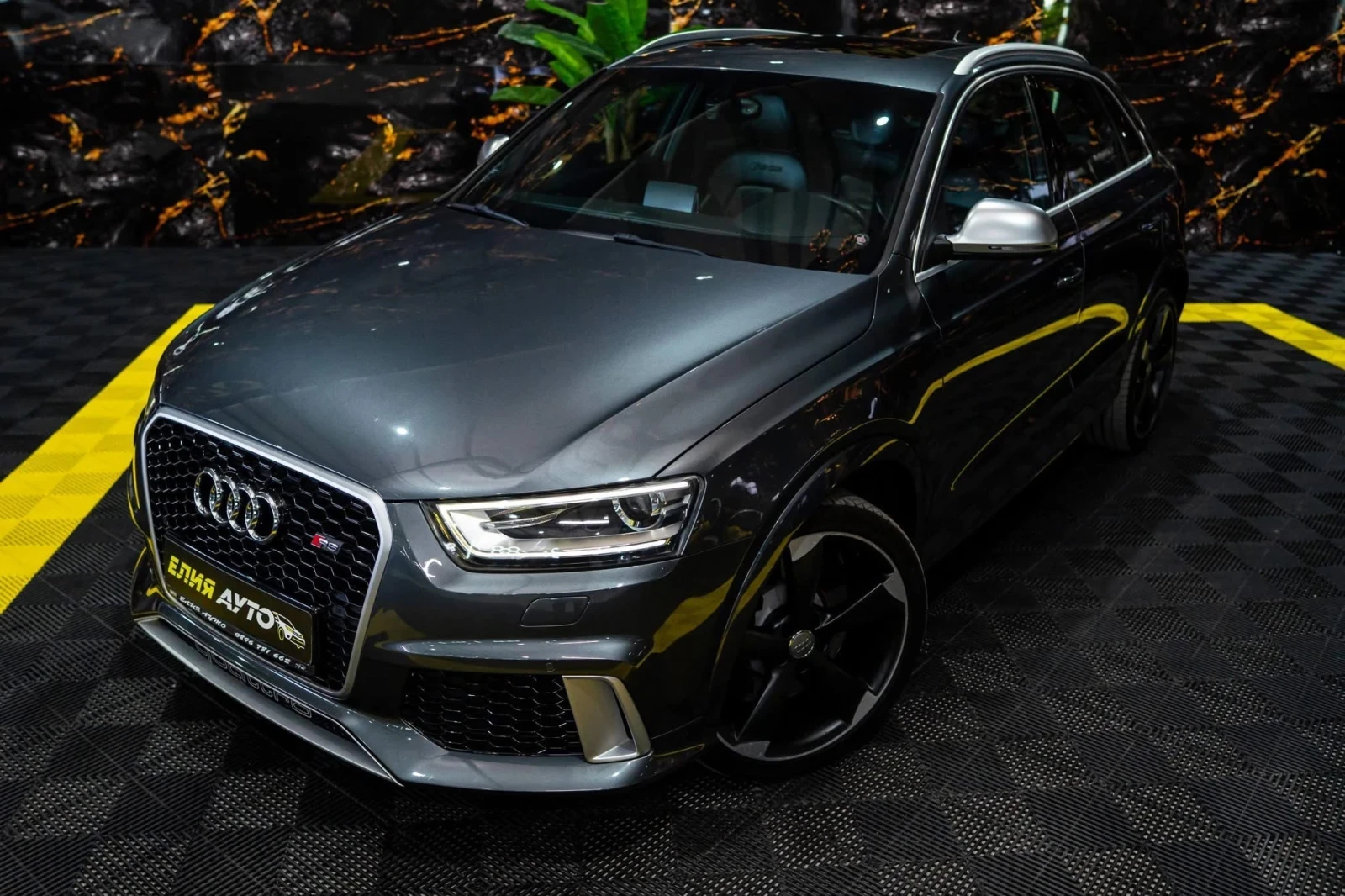 Audi RSQ3 QUATTRO LED ПАНО BOSE CARBON ЛИЗИНГ 100%, снимка 2 - Автомобили и джипове - 54381323