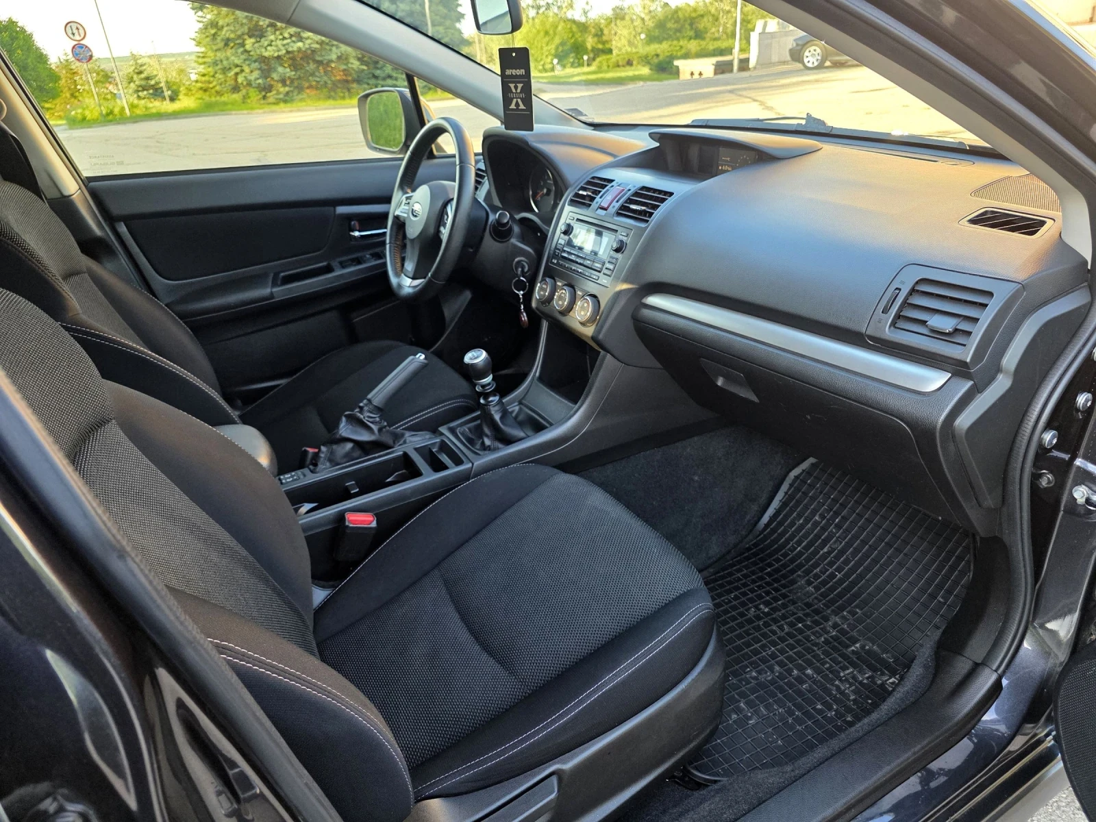 Subaru XV 2.0-150к.с 4x4., снимка 13 - Автомобили и джипове - 54544997