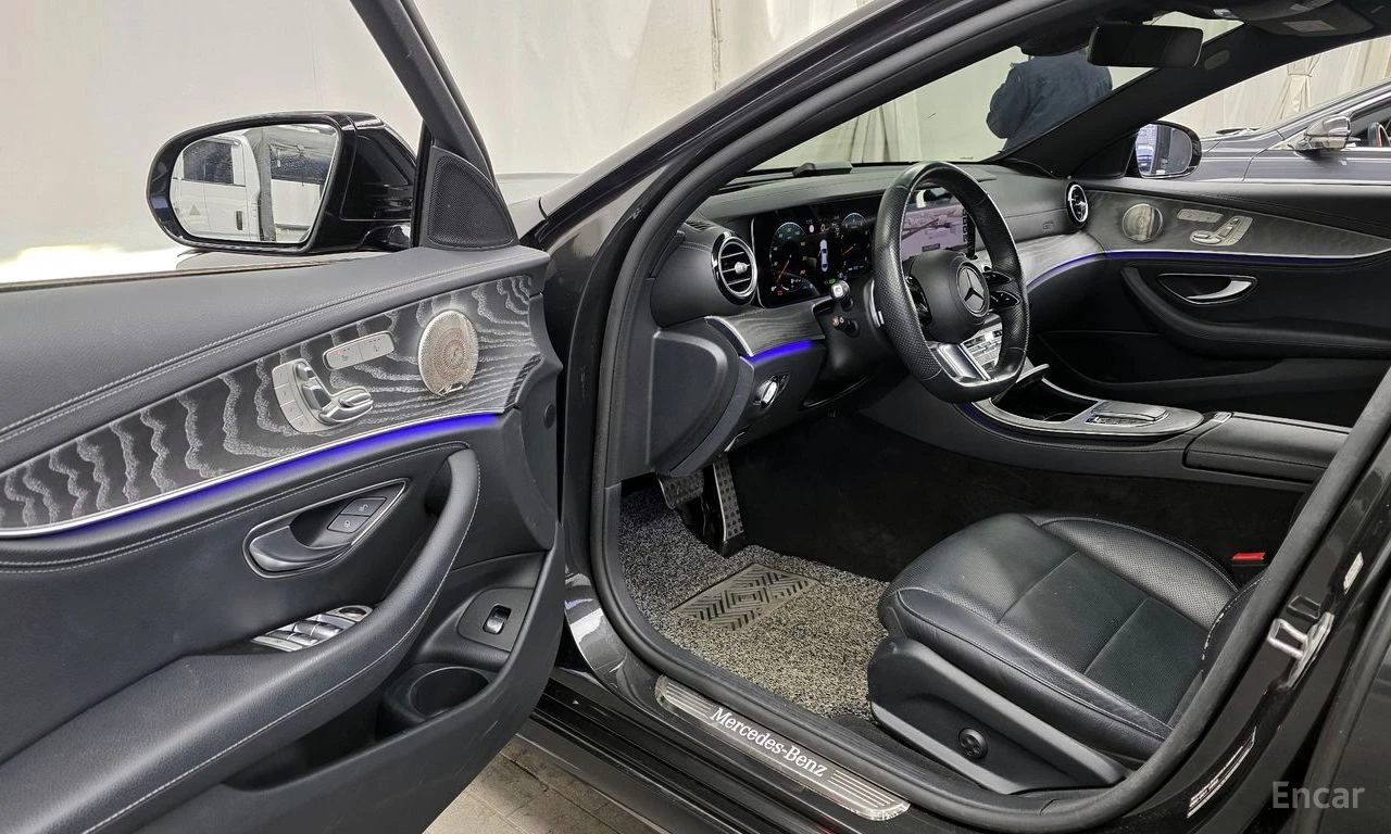 Mercedes-Benz E 350 AMG* LINE* 4MATIC* BURMESTER* ОБДУХВАНЕ* ДИСТРОНИК, снимка 6 - Автомобили и джипове - 55004191