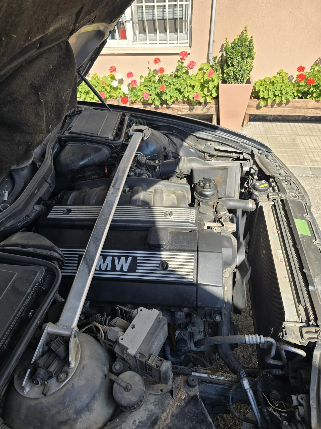 BMW 528, снимка 13 - Автомобили и джипове - 55170341