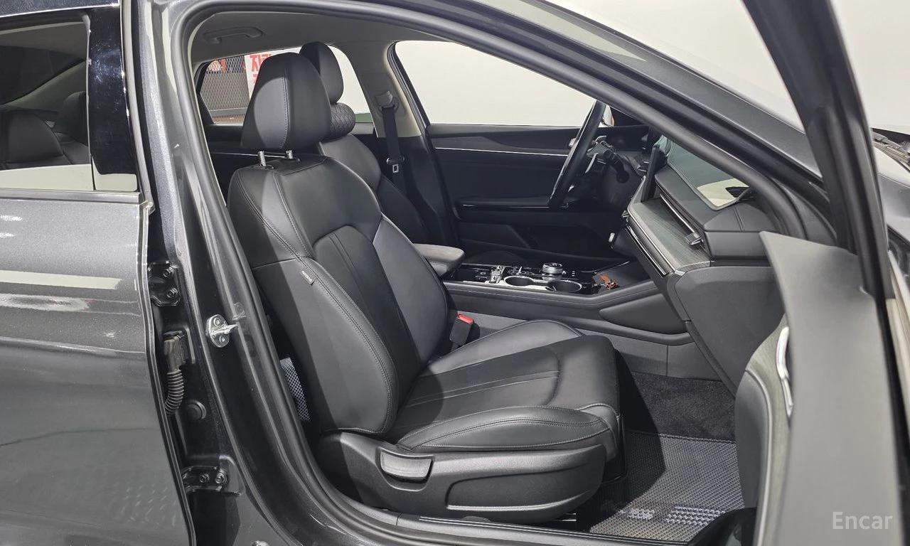 Kia K5 2.0* NOBLESSE* ПОДГРЕВ* ОБДДУХВАНЕ* МЪРТВА* ТОЧКА*, снимка 14 - Автомобили и джипове - 55351802