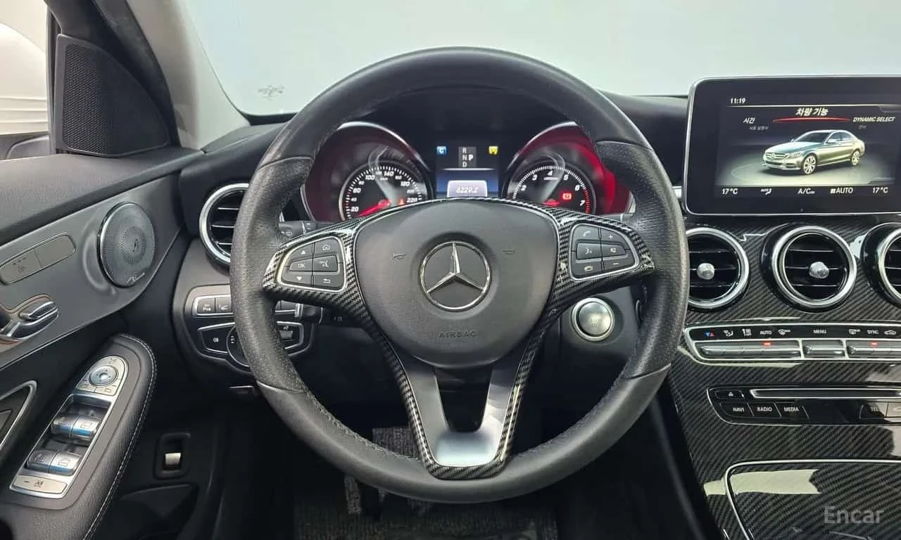 Mercedes-Benz C 200 Avantgarde * BURMESTER* ПАМЕТ* ФИНАНСИРАНЕ* , снимка 13 - Автомобили и джипове - 56328450
