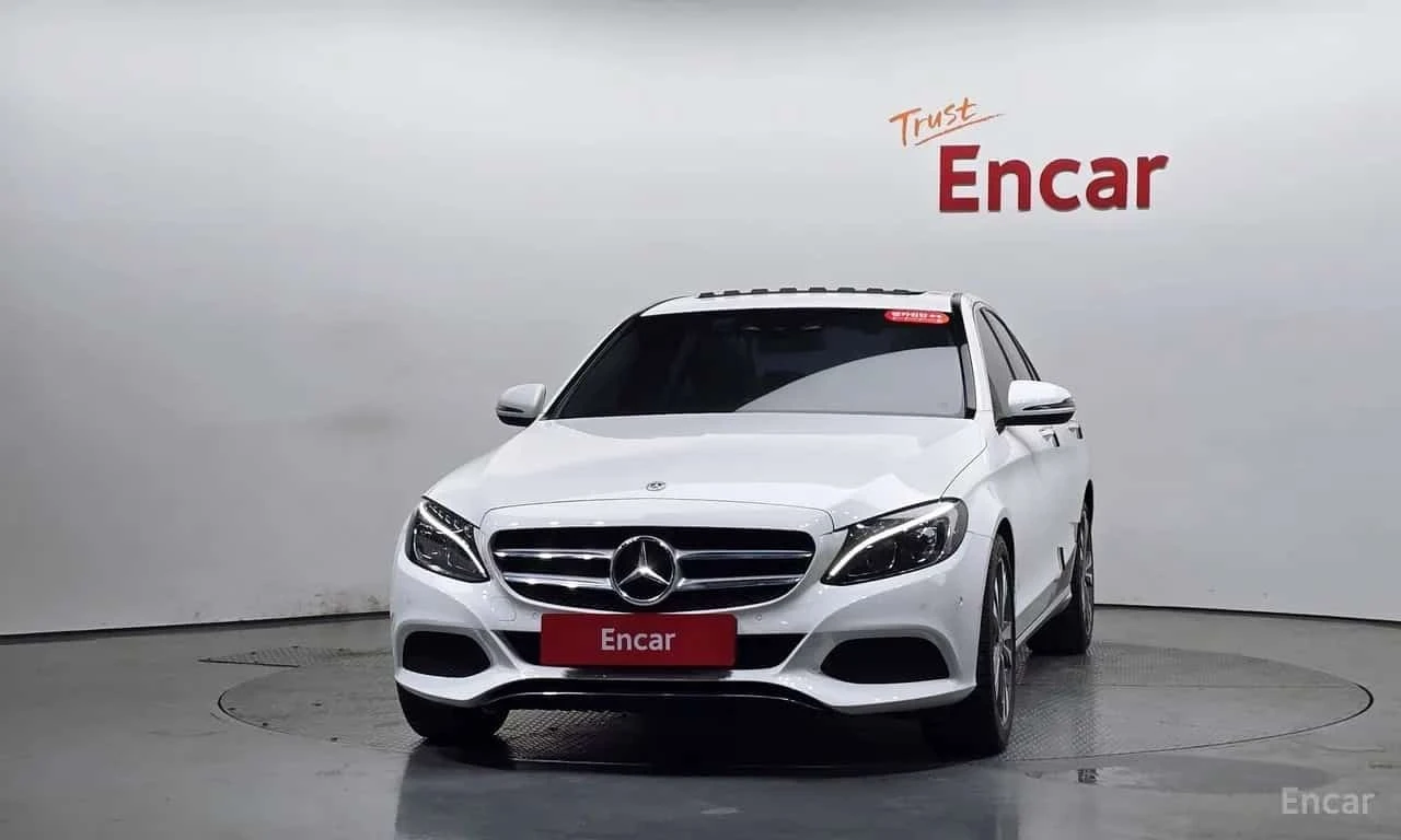 Mercedes-Benz C 200 Avantgarde * BURMESTER* ПАМЕТ* ФИНАНСИРАНЕ* , снимка 3 - Автомобили и джипове - 56328450