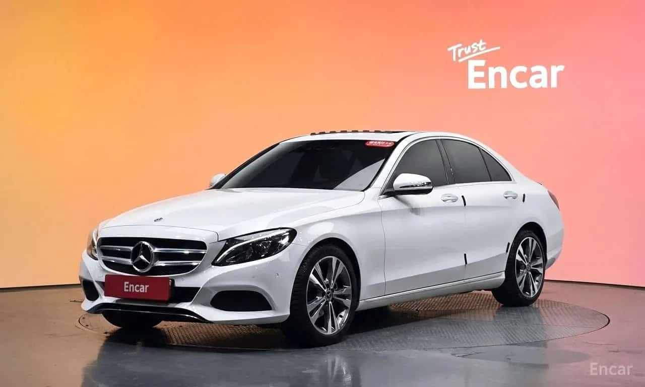 Mercedes-Benz C 200 Avantgarde * BURMESTER* ПАМЕТ* ФИНАНСИРАНЕ* 