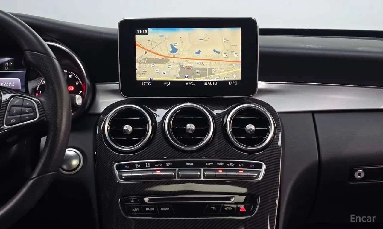 Mercedes-Benz C 200 Avantgarde * BURMESTER* ПАМЕТ* ФИНАНСИРАНЕ* , снимка 15 - Автомобили и джипове - 56328450