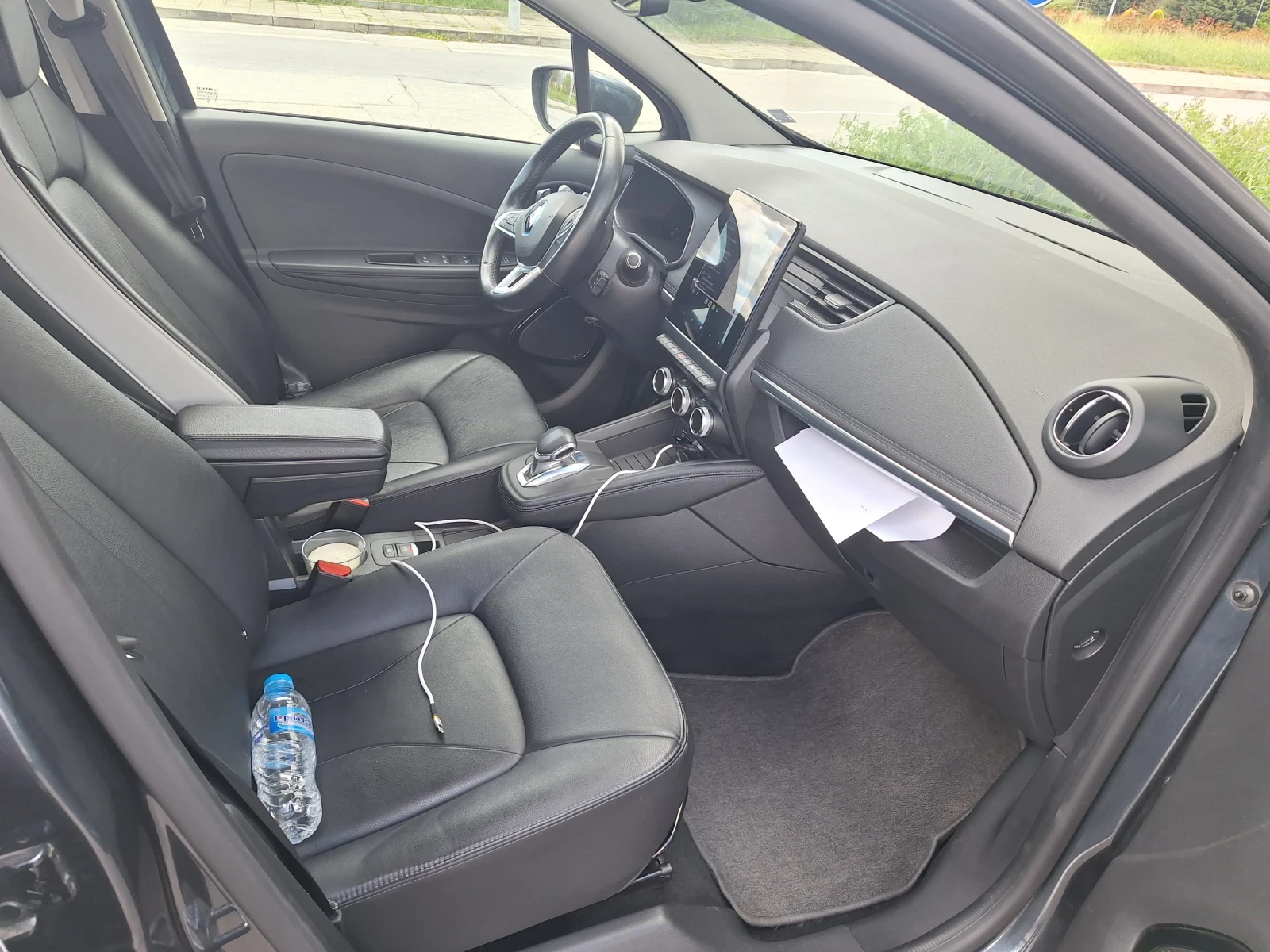 Renault Zoe, снимка 13 - Автомобили и джипове - 56438048