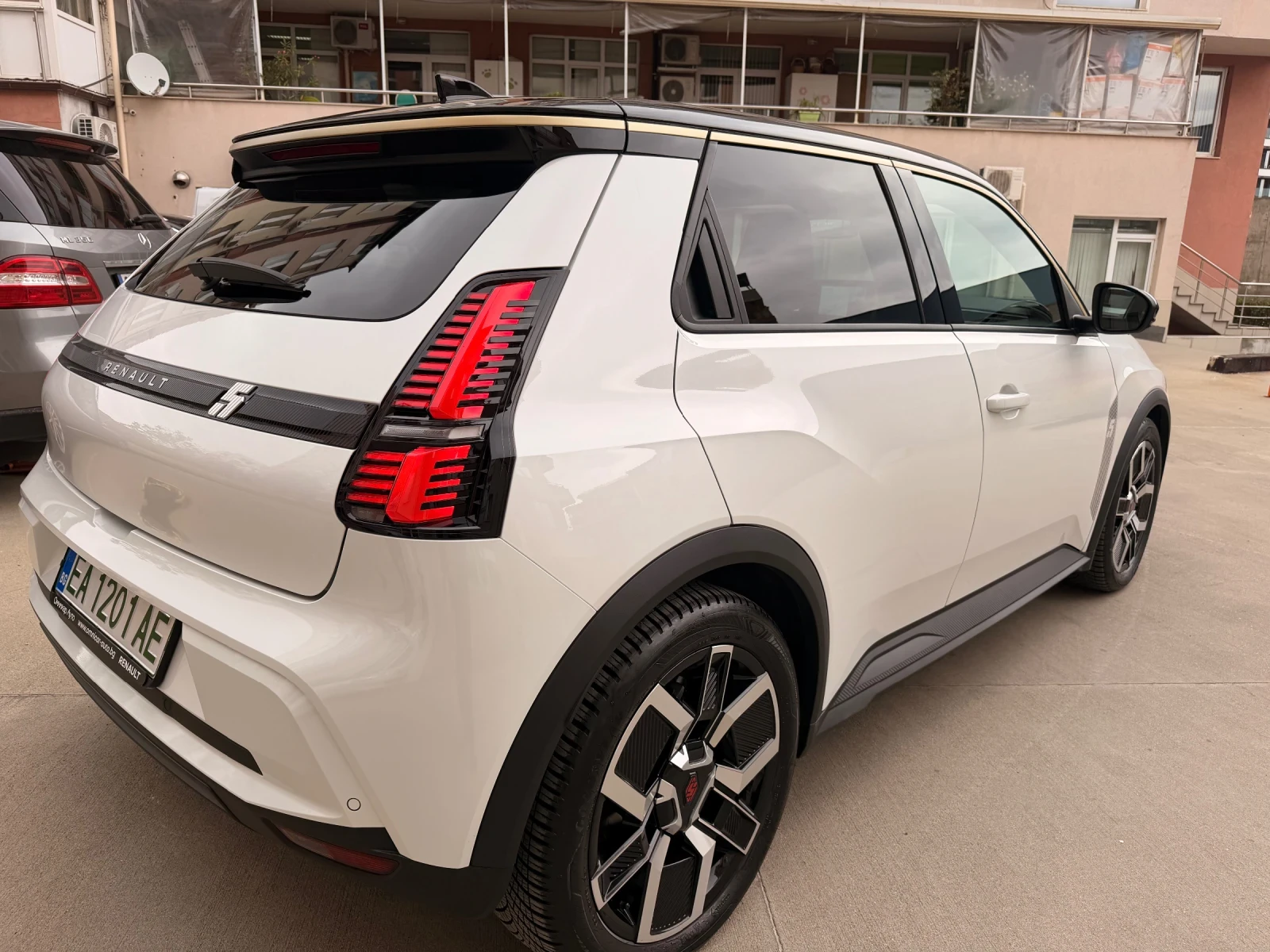 Renault 5 ����������� | Mobile.bg � ����������� 3
