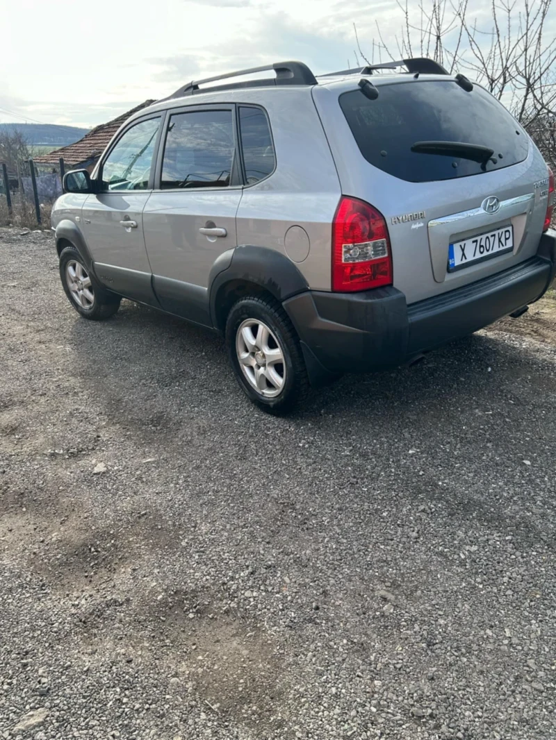 Hyundai Tucson, снимка 10 - Автомобили и джипове - 48816130